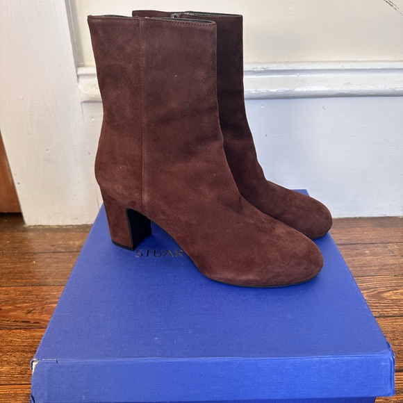 Stuart Weitzman Gianella Walnut Brown Suede Ankle Boots - Picture 5 of 9
